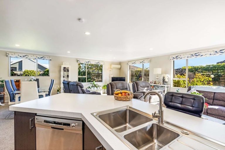 Photo of property in 19 De Castro Drive, Blenheim, 7201