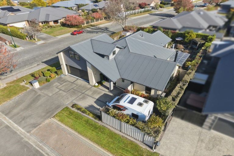 Photo of property in 16 Kensington Avenue, Rangiora, 7400