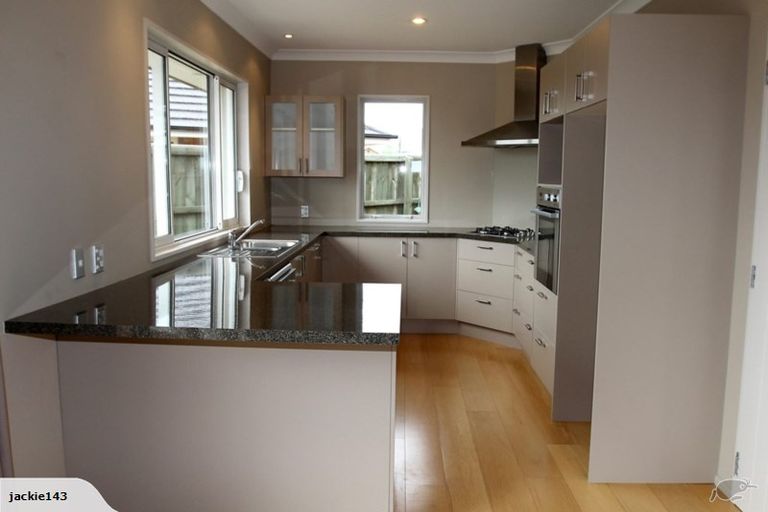 Photo of property in 5 Corsican Grove, Parklands, Christchurch, 8083