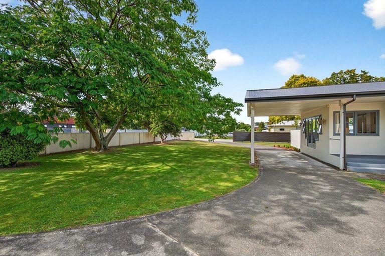 Photo of property in 19 Main Street, Greytown, 5712