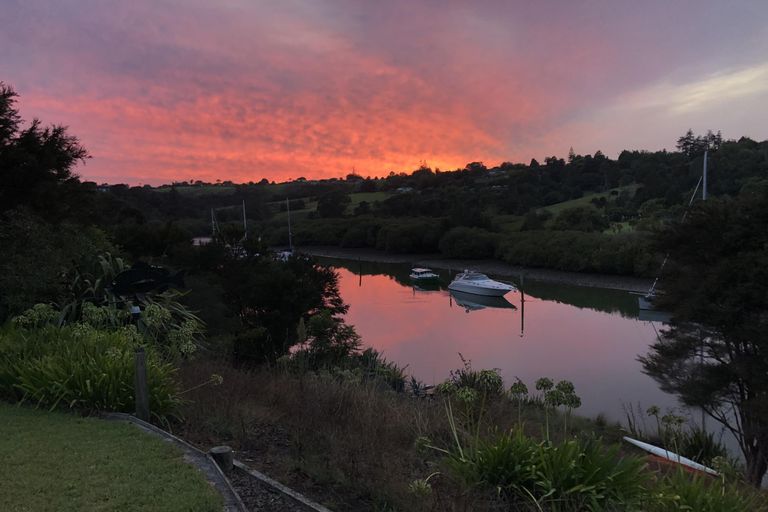 Photo of property in 7 James Kemp Place, Kerikeri, 0230