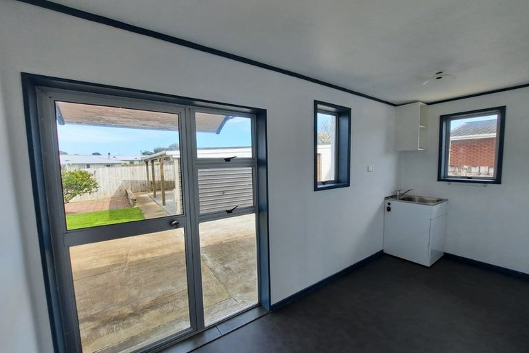 Photo of property in 35 Camellia Avenue, Bell Block, New Plymouth, 4312