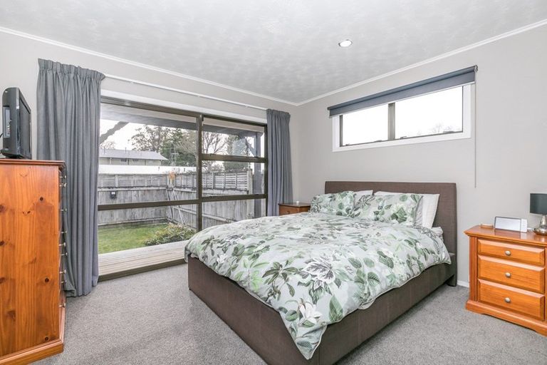 Photo of property in 110 Oakfield Crescent, Pukete, Hamilton, 3200
