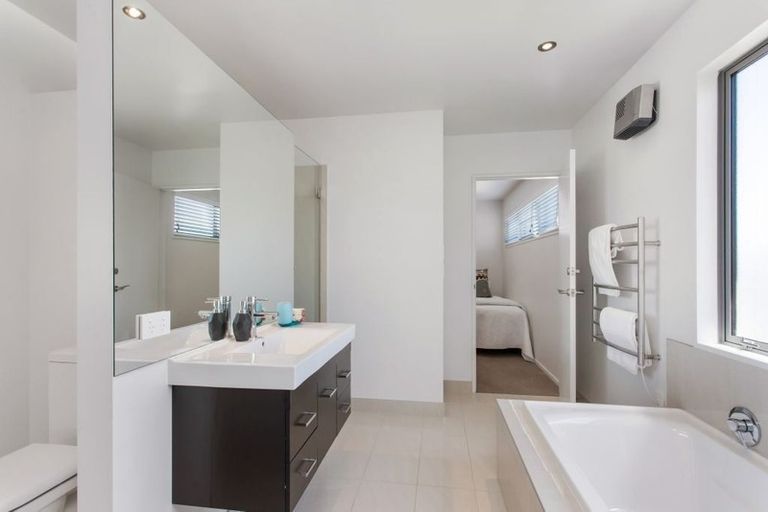 Photo of property in 131b Clyde Road, Ilam, Christchurch, 8041