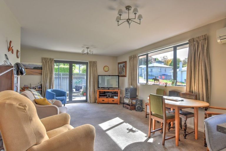 Photo of property in 2c Wolsley Street, Gore, 9710