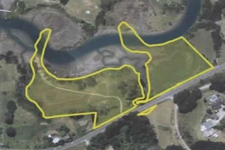 Photo of property in 37 Mokau Road, Oakura, Hikurangi, 0184