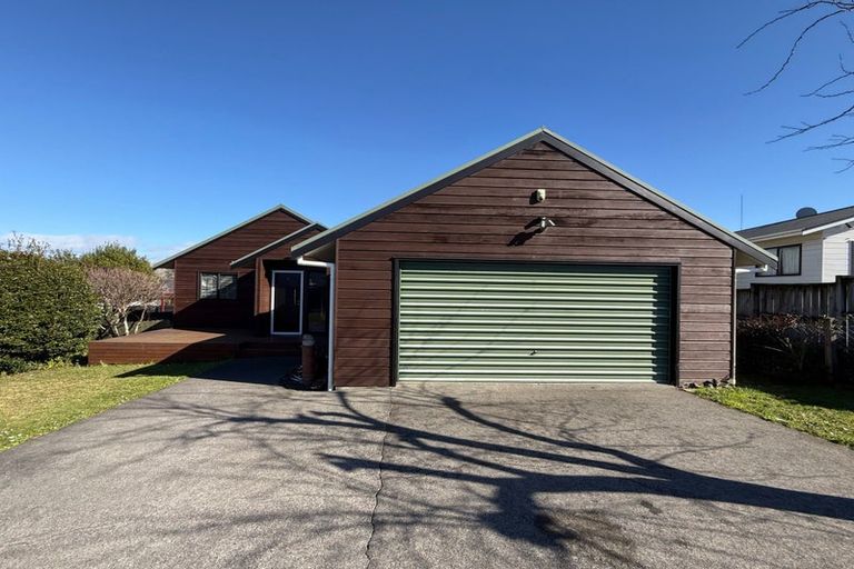 Photo of property in 147 Botany Road, Botany Downs, Auckland, 2010