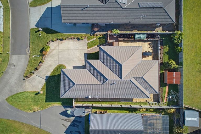 Photo of property in 15 Hamon Place, Pukehangi, Rotorua, 3015