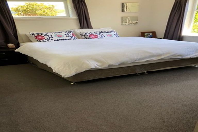 Photo of property in 15 Mclellan Street, Tawa, Wellington, 5028