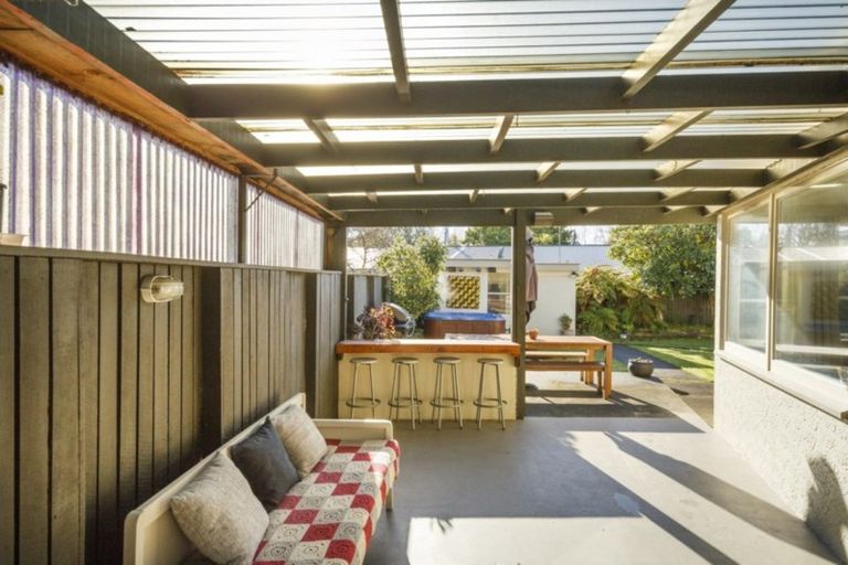 Photo of property in 395 Ruahine Street, Terrace End, Palmerston North, 4410