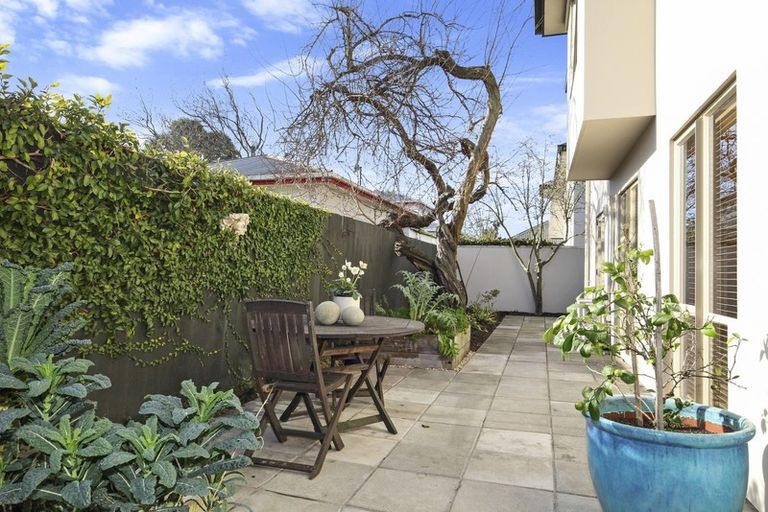 Photo of property in 25b Springfield Road, St Albans, Christchurch, 8014