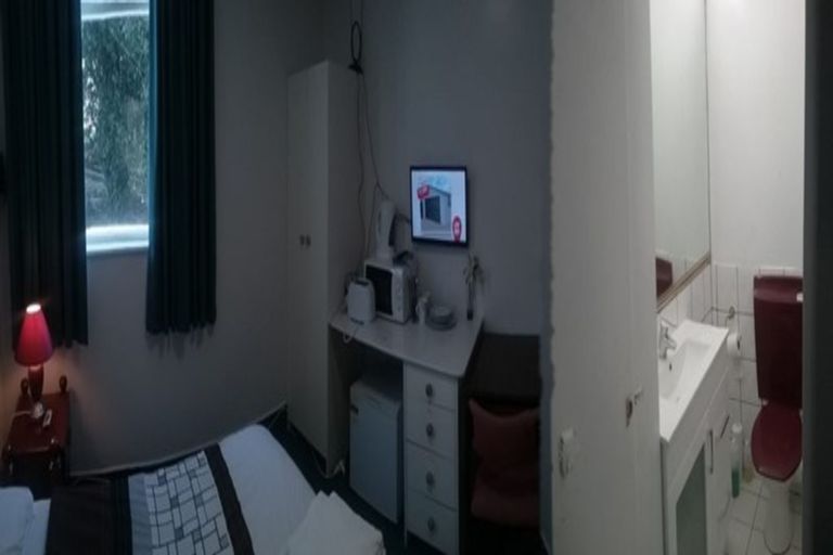 Photo of property in Carillion/the Knoll, 33 Thompson Street, Mount Cook, Wellington, 6011