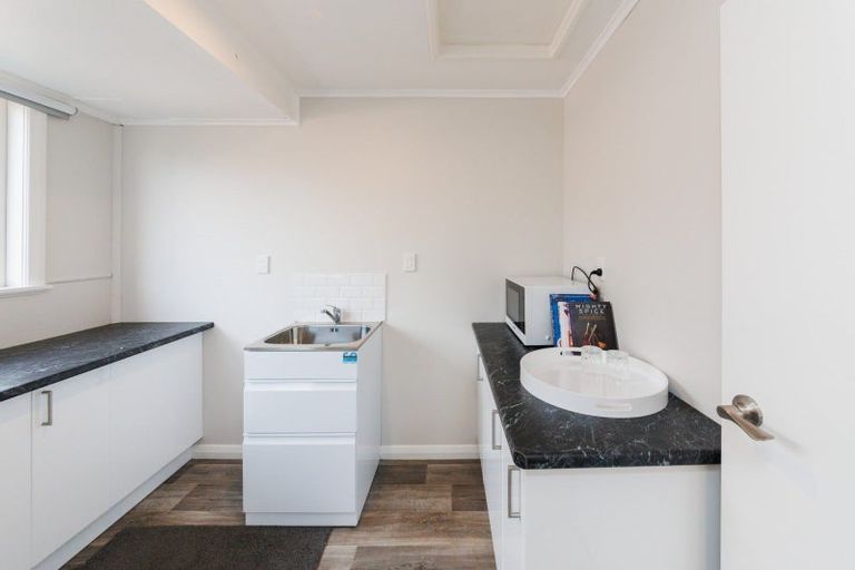 Photo of property in 1 Newbury Street, Awapuni, Palmerston North, 4412