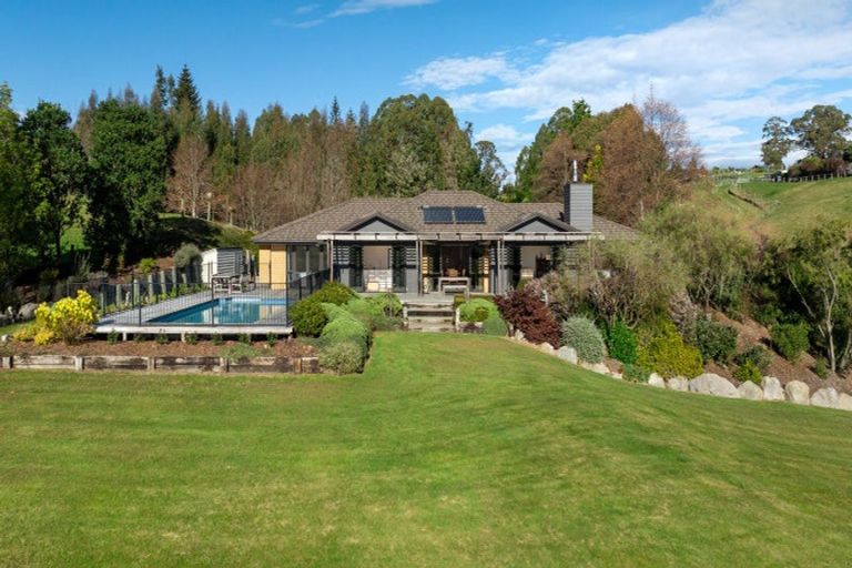 Photo of property in 163 Awa Awa Road, Upper Moutere, 7173