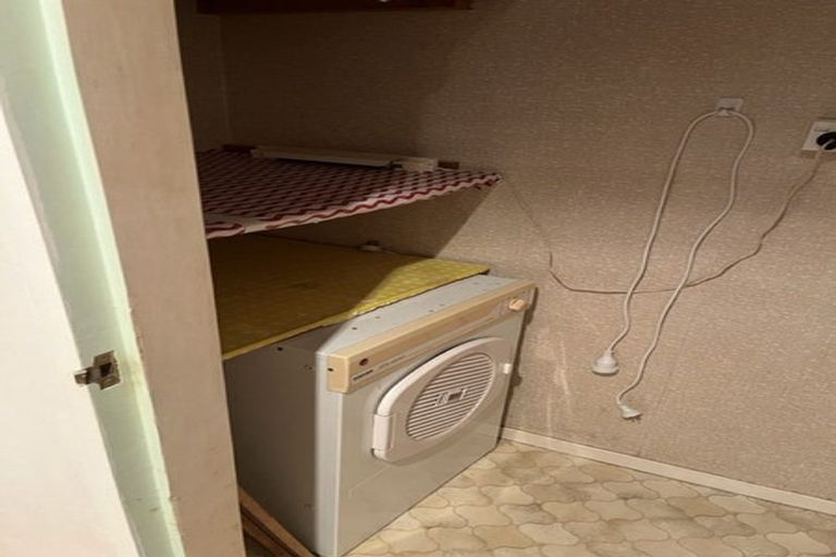 Photo of property in 22 Molesworth Street, Taita, Lower Hutt, 5011