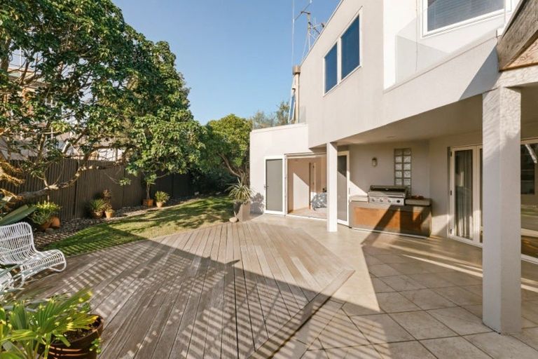 Photo of property in 37b May Street, Mount Maunganui, 3116