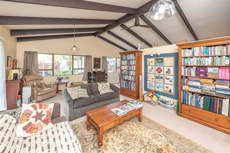 Photo of property in 2 Ash Place, Aramoho, Whanganui, 4500