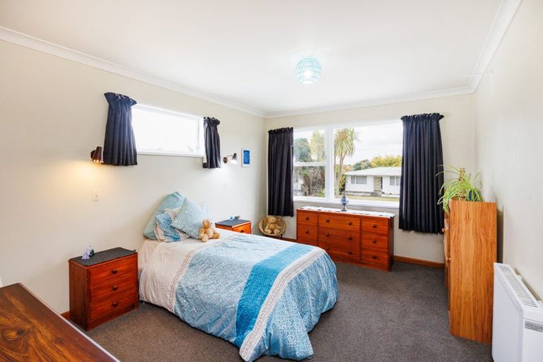 Photo of property in 15 Belgrave Place, Awapuni, Palmerston North, 4412