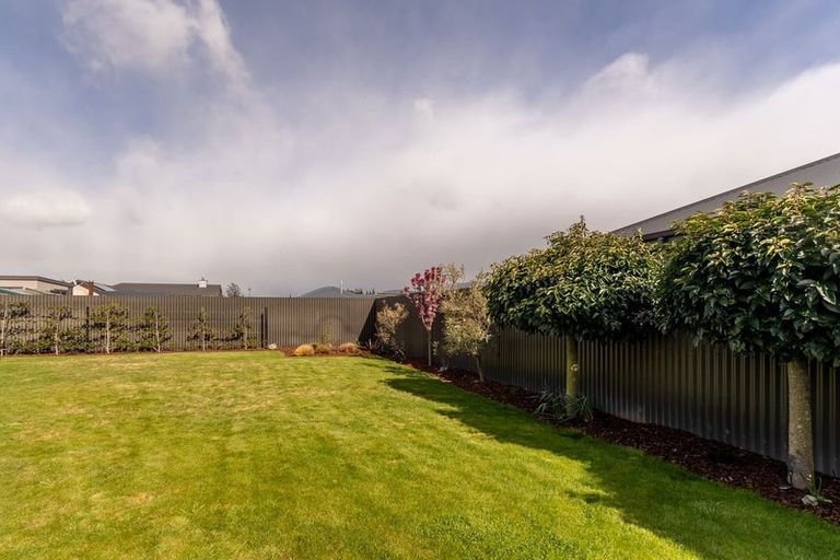 Photo of property in 6 Unwin Place, Twizel, 7901