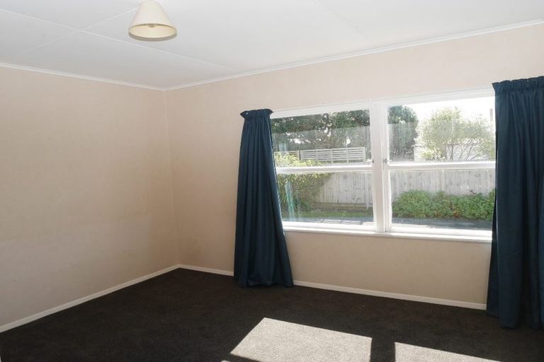 Photo of property in 15 Hillcrest Road, Raumati South, Paraparaumu, 5032