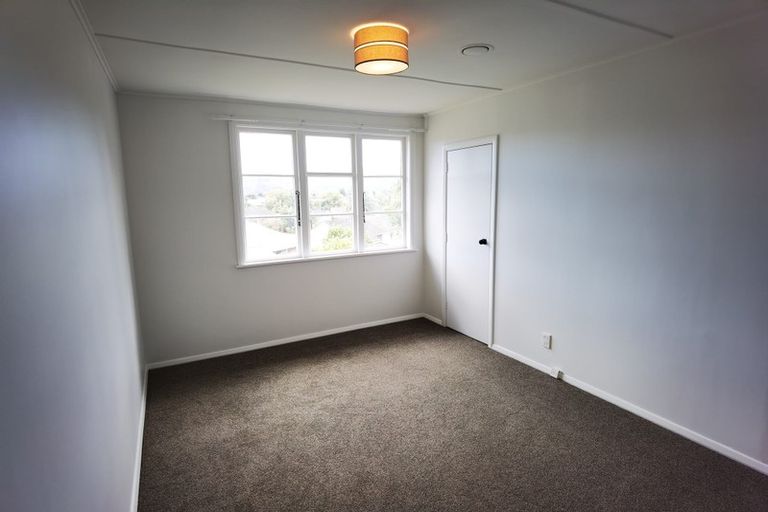 Photo of property in 188b Waddington Drive, Naenae, Lower Hutt, 5011