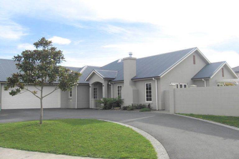 Photo of property in 21 Grace Avenue, Rototuna North, Hamilton, 3210