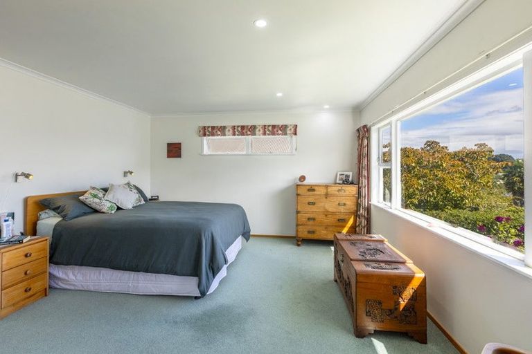 Photo of property in 16 Gladstone Road, Bluff Hill, Napier, 4110