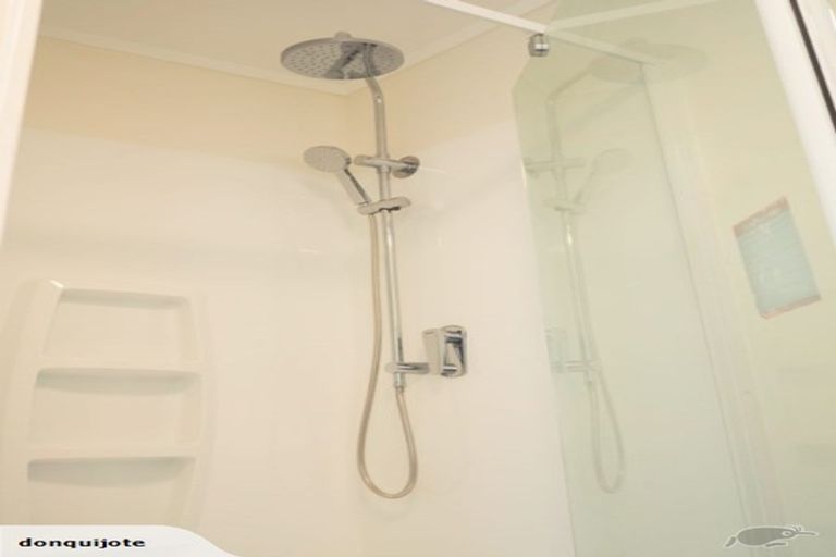 Photo of property in 164 Sunset Road, Unsworth Heights, Auckland, 0632