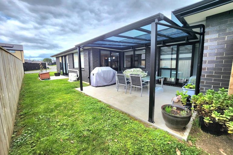 Photo of property in 4 Jonah Lomu Drive, Paerata, 2124