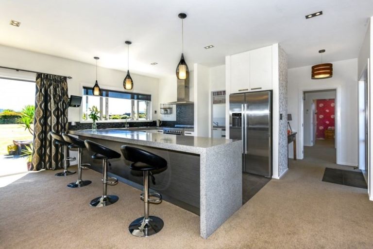 Photo of property in 10 Landsborough Drive, Darfield, 7571