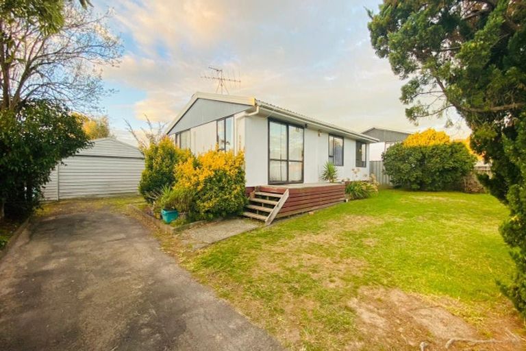 Photo of property in 34 Heathdale Crescent, Papakura, 2110