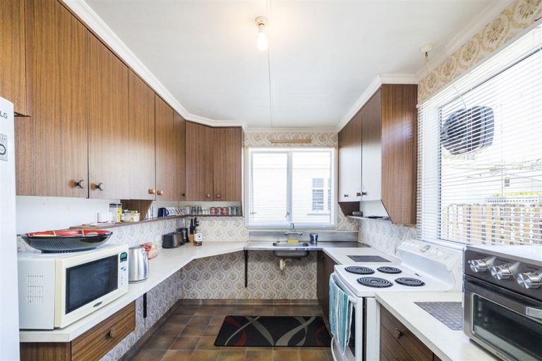 Photo of property in 142 College Street, Awapuni, Palmerston North, 4412