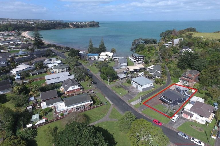 Photo of property in 1/14 Arkles Strand, Arkles Bay, Whangaparaoa, 0932