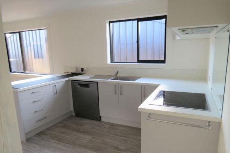 Photo of property in 3/13 Fillis Street, New Plymouth, 4310