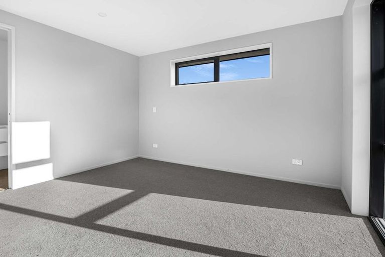Photo of property in 34 Harry Manship Crescent, Halswell, Christchurch, 8025