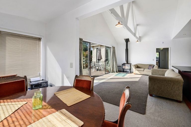 Photo of property in 8b Willow Avenue, Hannahs Bay, Rotorua, 3010