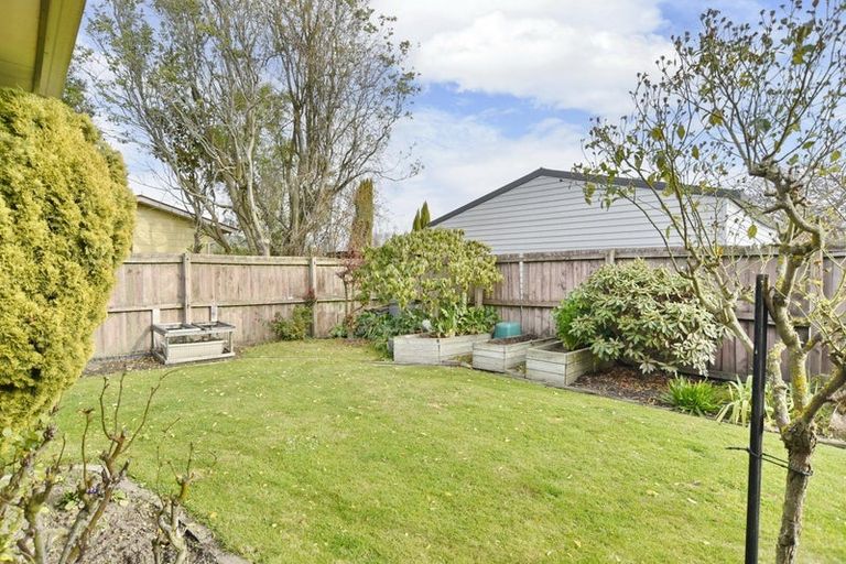 Photo of property in 2/66 Dunedin Street, Redwood, Christchurch, 8051