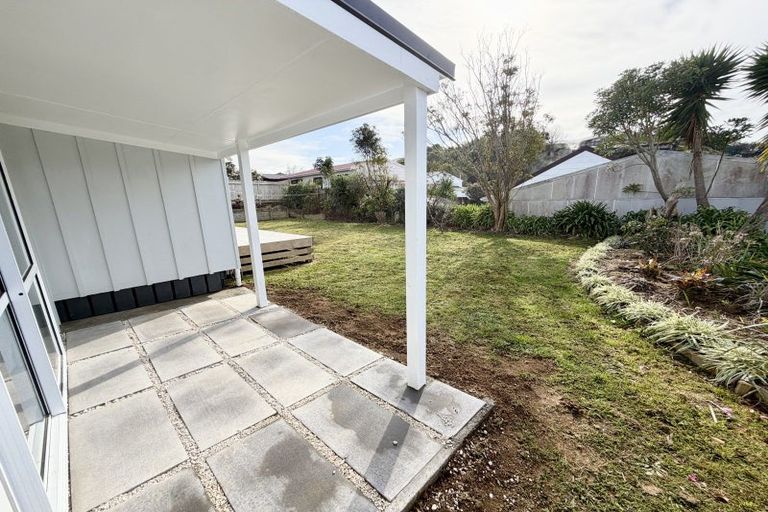 Photo of property in 8 Fantome Place, Whalers Gate, New Plymouth, 4310