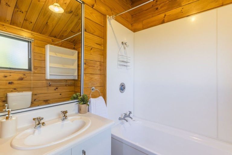 Photo of property in 56a Glen Road, Raumati South, Paraparaumu, 5032