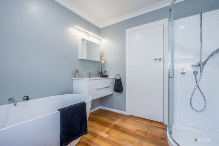 Photo of property in 10 Wise Street, Wainuiomata, Lower Hutt, 5014