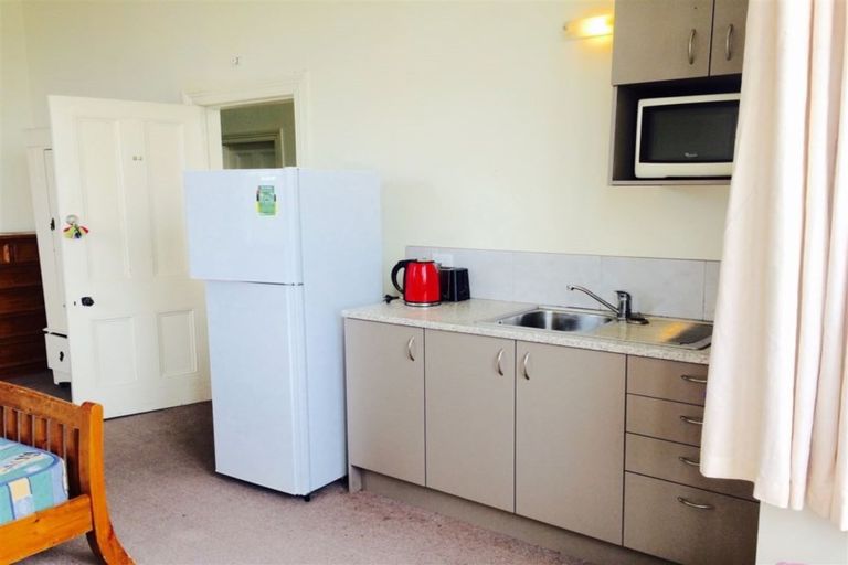 Photo of property in 4 Kyber Pass, North Dunedin, Dunedin, 9016