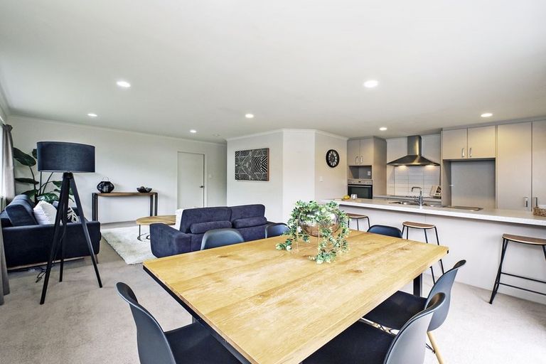 Photo of property in 9 Burford Way, Rolleston, 7615