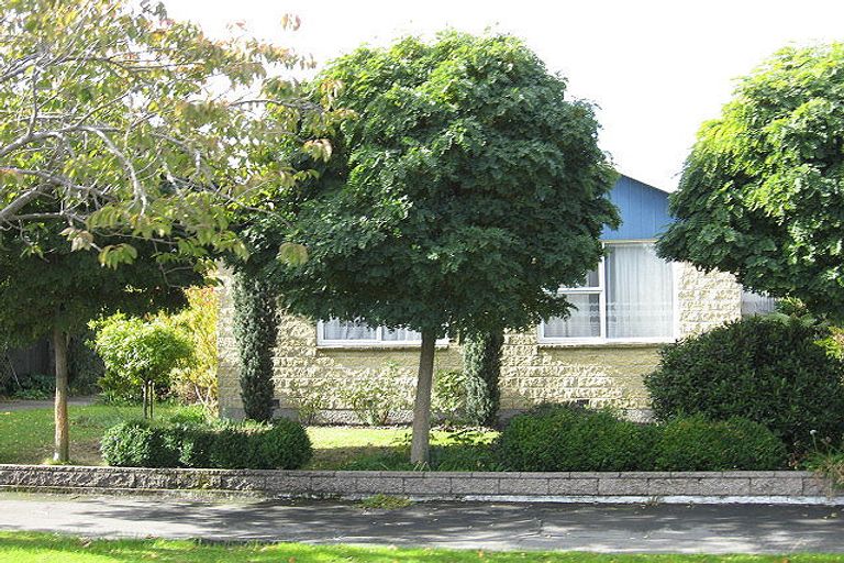 Photo of property in 18 Longmuir Street, Ilam, Christchurch, 8041