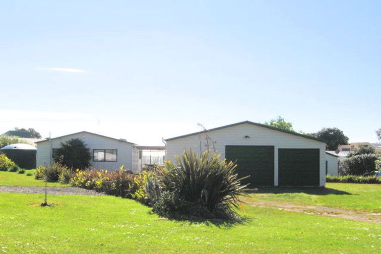 Photo of property in 10 Thompson Place, Opito Bay, Whitianga, 3592
