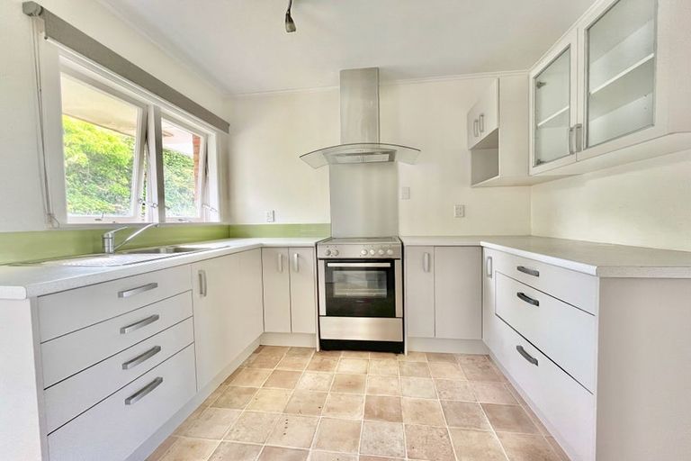 Photo of property in 2/9 Moana Avenue, Belmont, Auckland, 0622