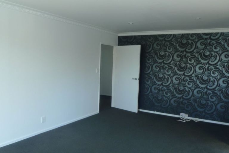Photo of property in 243 Queenspark Drive, Parklands, Christchurch, 8083