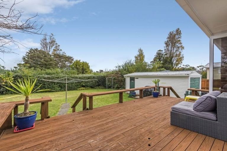 Photo of property in 540 Glenfield Road, Glenfield, Auckland, 0629