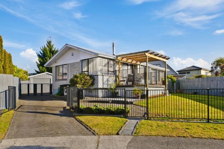 Photo of property in 17 Westminster Drive, Owhata, Rotorua, 3010