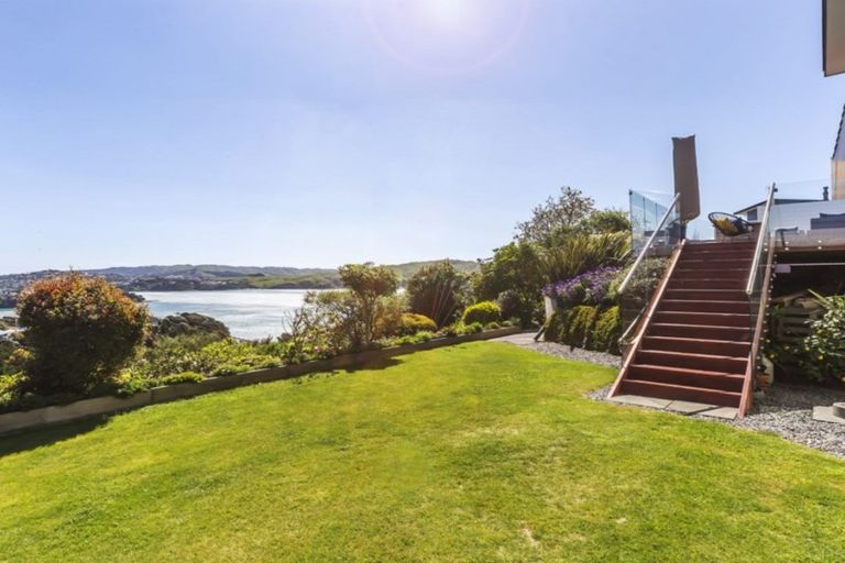 Photo of property in 5 Compass Way, Whitby, Porirua, 5024