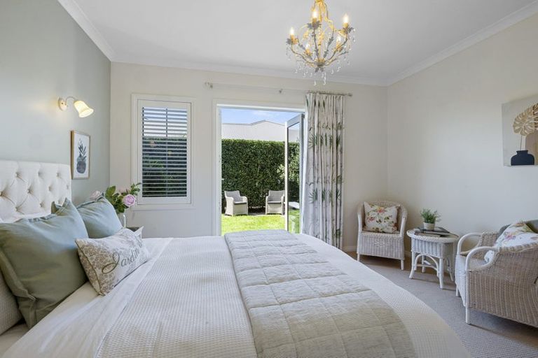 Photo of property in 8b Sampson Avenue, Waiwhakaiho, New Plymouth, 4312